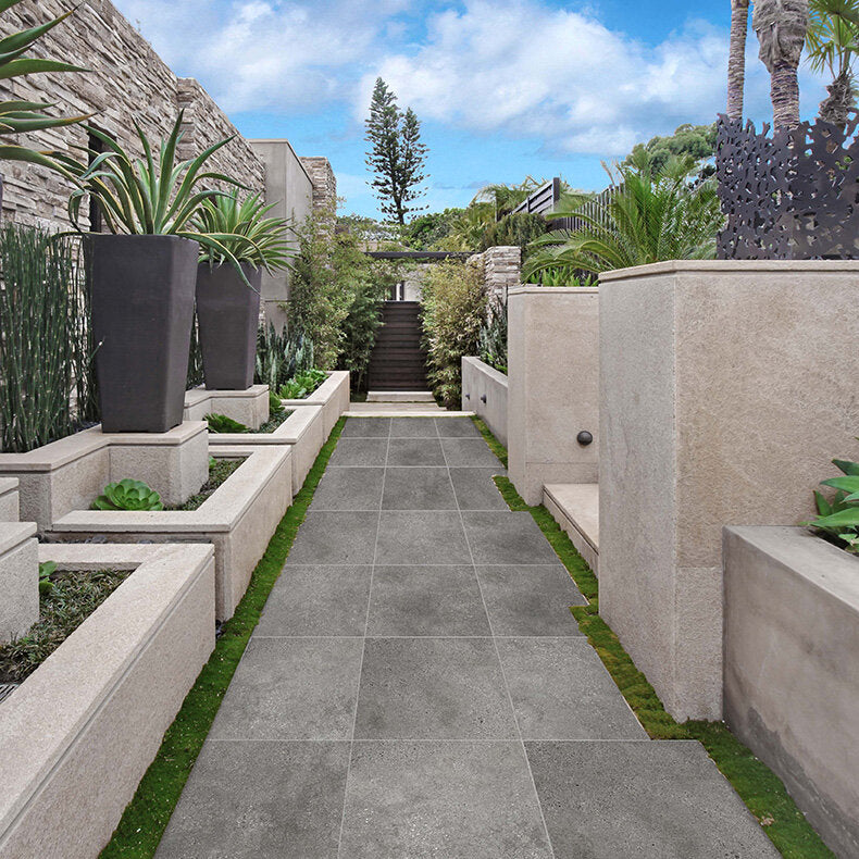 Concrete Rock Grey 300x600 Grip Concrete Look Tile