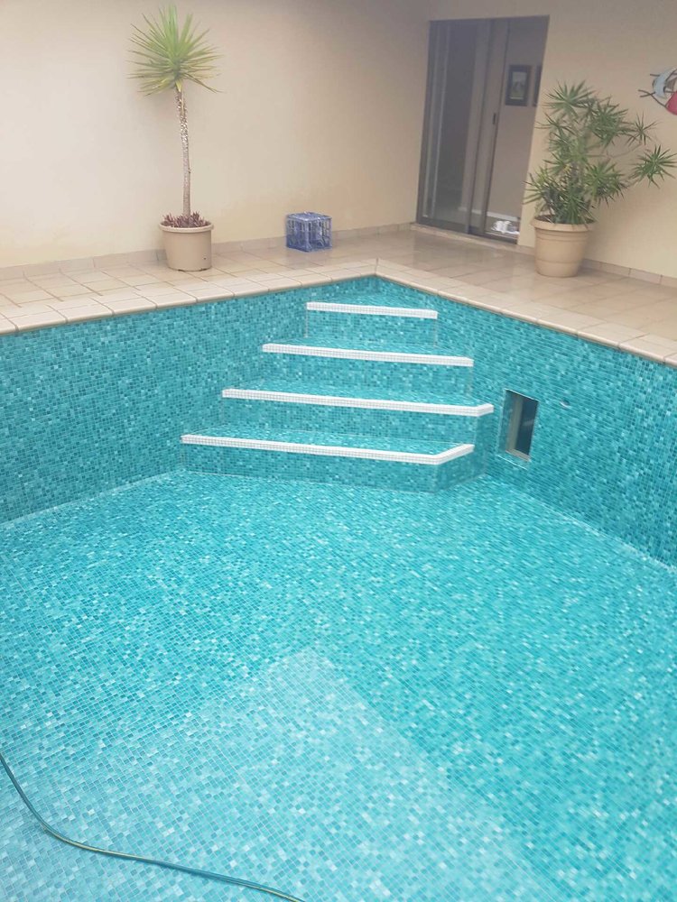 Leyla Pool Mosaic Fiji