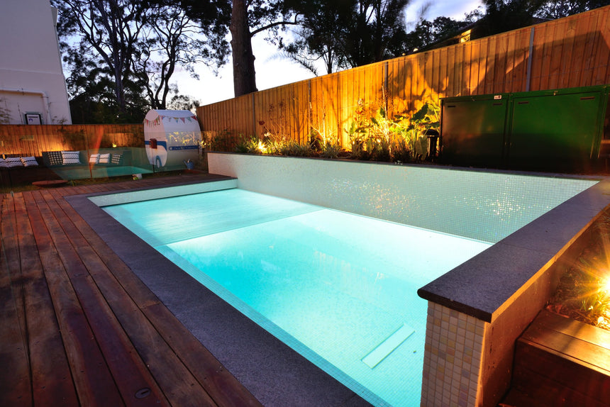 Leyla Pool Mosaic Jasper