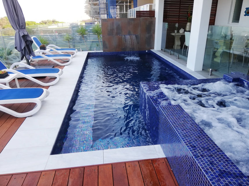 Leyla Pool Mosaic Milano