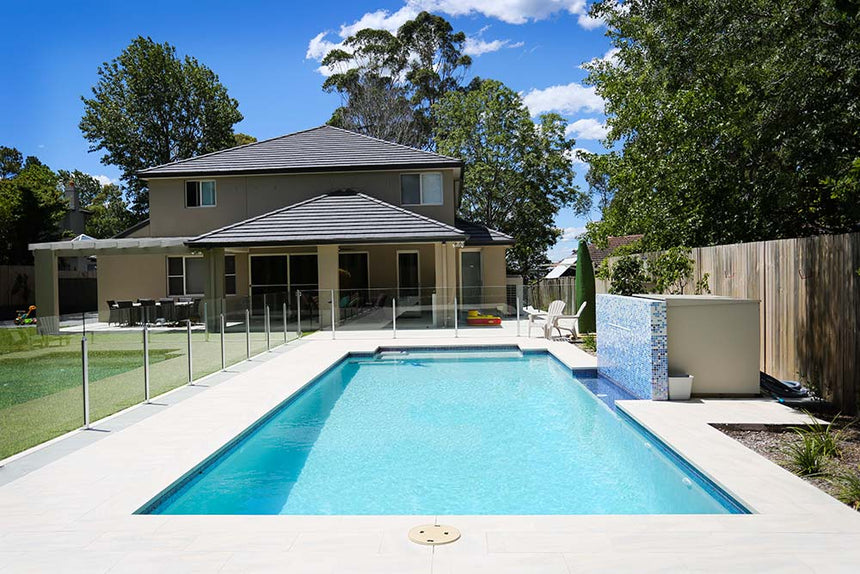 Leyla Pool Mosaic Paris