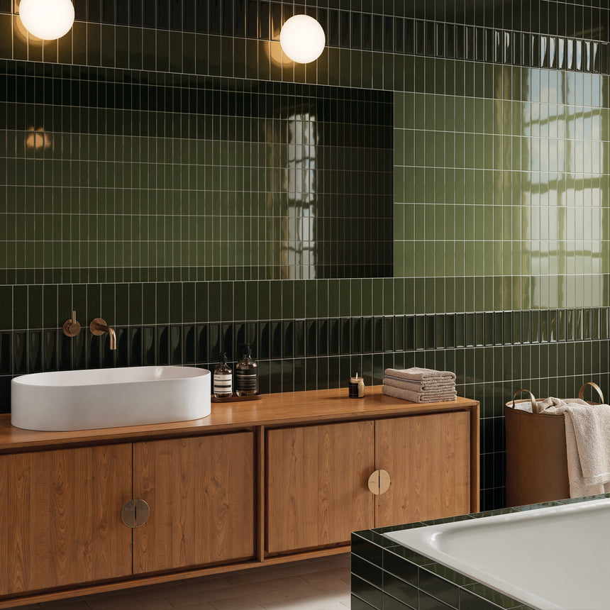 Bathroom featuring Micare Evergreen Light, Medium and Dark wall tiles with Rim Evergreen Dark borders.